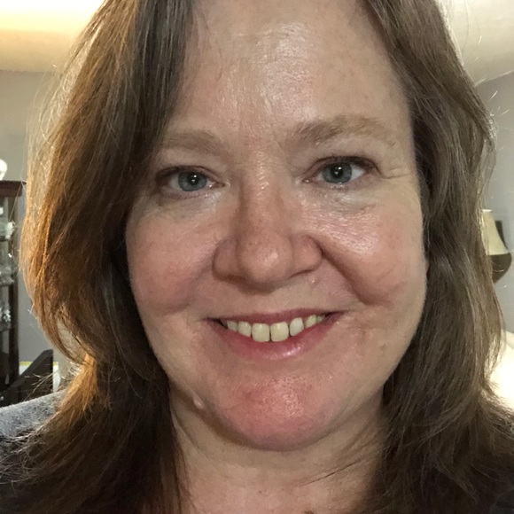 Meet your Posher, Patricia - Picture 1 of 1